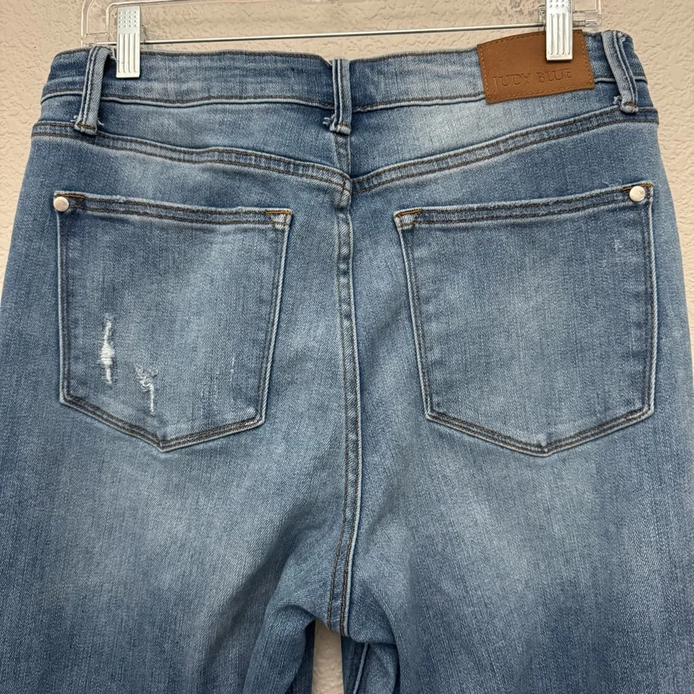 Judy Blue 90's Straight Fit Distressed Denim Jeans Size 13/31 - Picture 7 of 13
